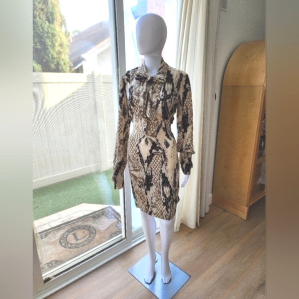 Elegant Long Sleeve Snake Print Dress